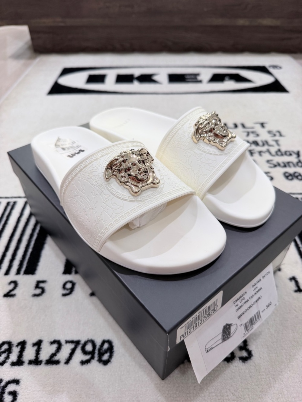 Versace Baroque Medusa Palazzo Patterned White Rubber Pool Slides - Gomma 39